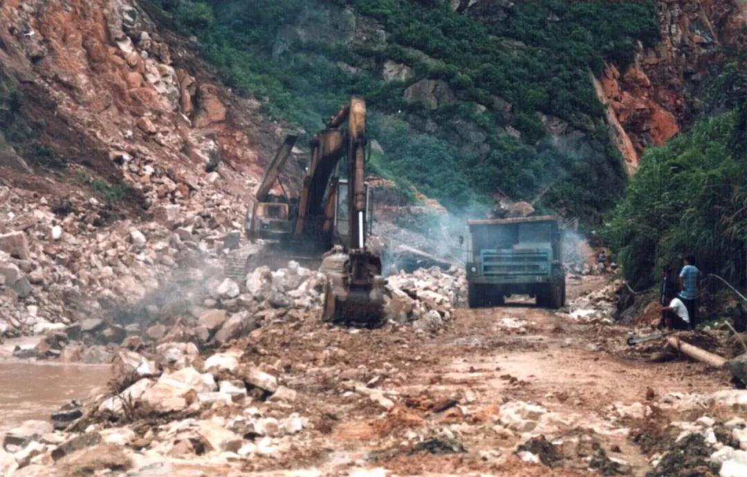 自己开采的荒地能否确权,农民自己开垦的荒地可以确权吗