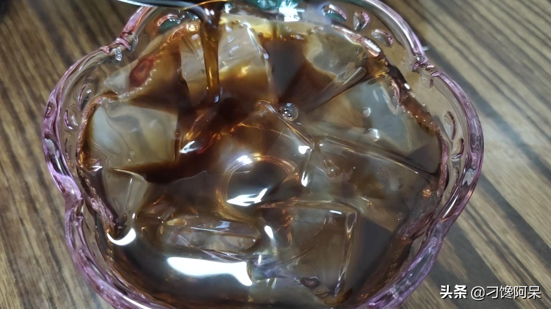 清凉四川冰粉,夏日消暑神器一碗清爽冰粉