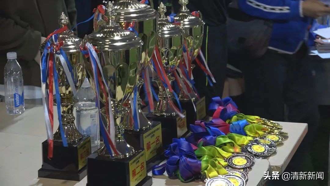 帅！这支球队夺冠啦，你认识他们吗？