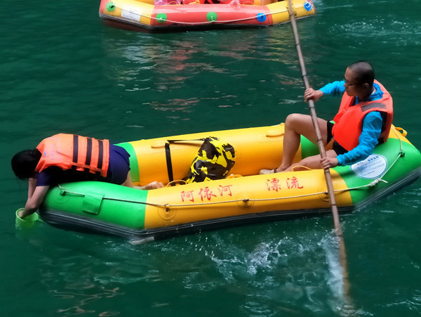 彭水阿依河旅游路线,重庆彭水阿依河漂流双人行攻略