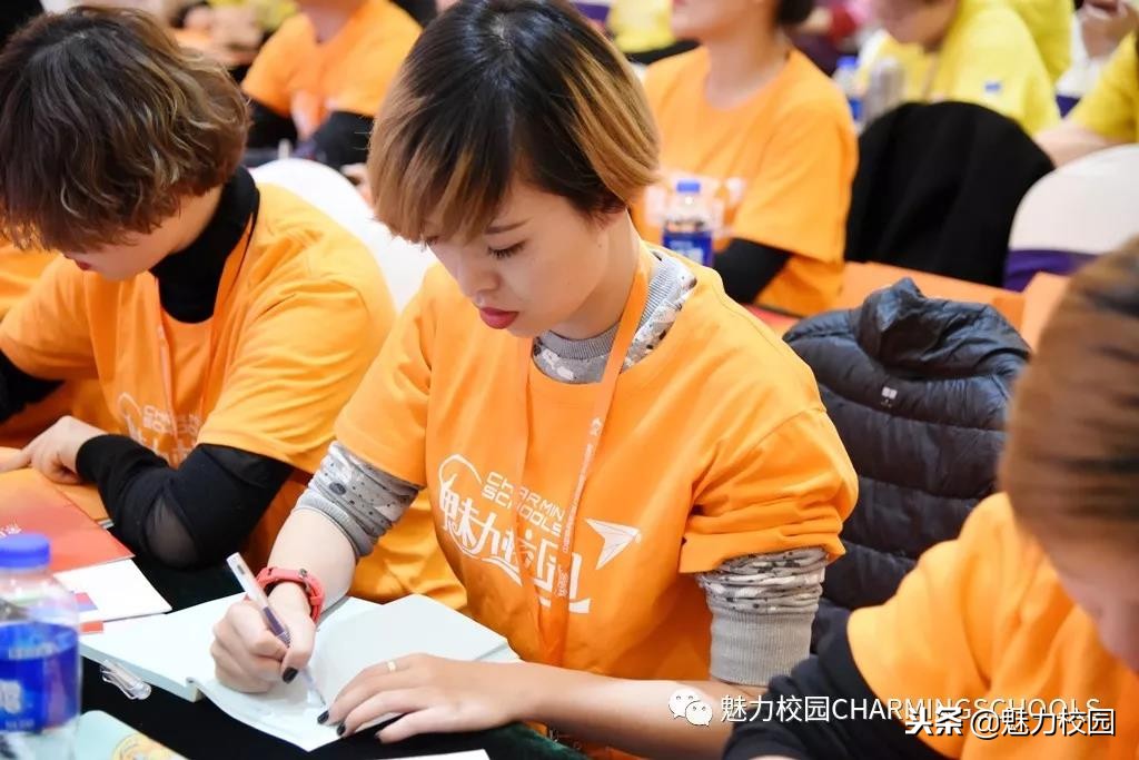 上海小荧星艺术团启蒙班,上海小荧星招生宣传视频