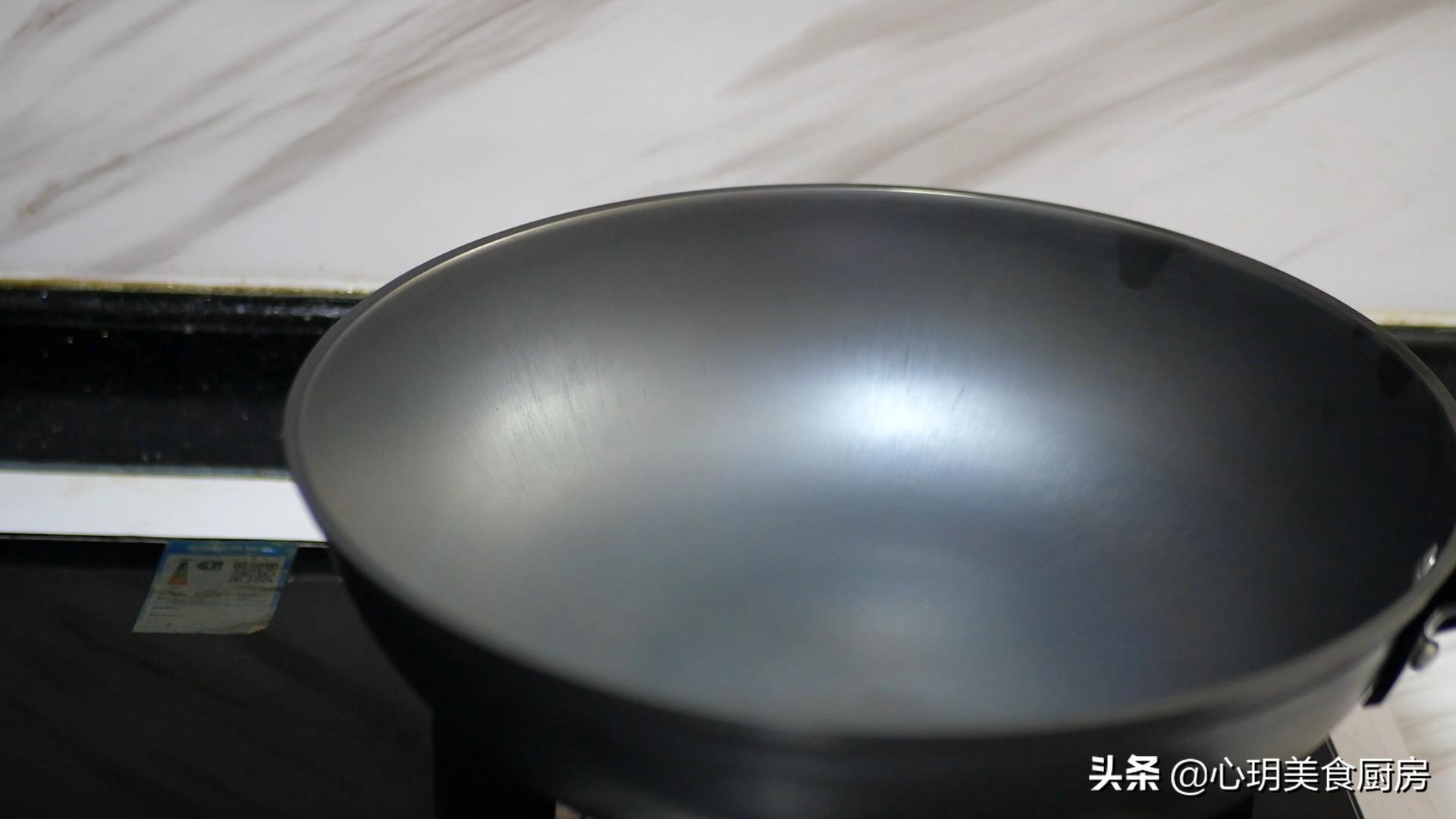 铁锅第二次开锅的正确方法不粘锅,生铁锅开锅正确方法不粘锅