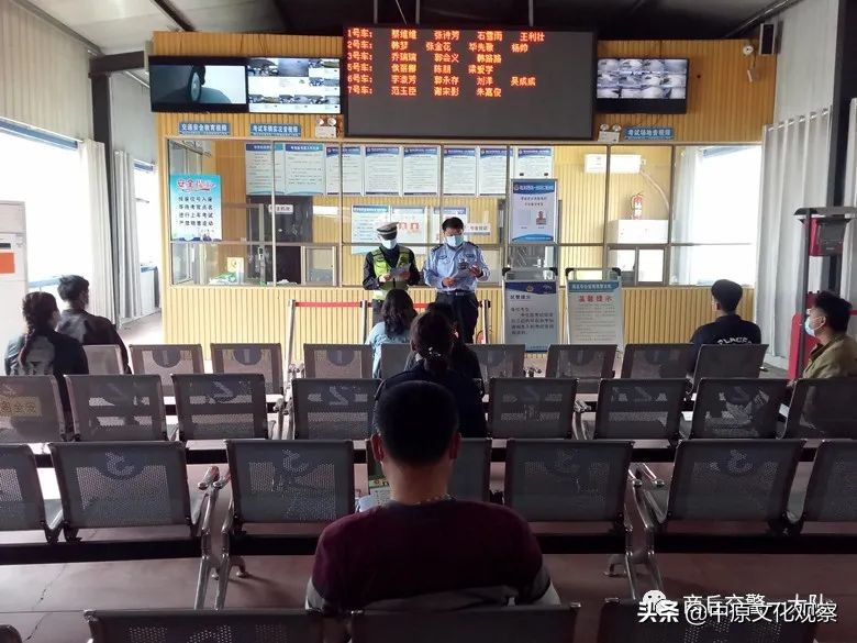 交警一盔一带示范活动,交警一盔一带主题活动