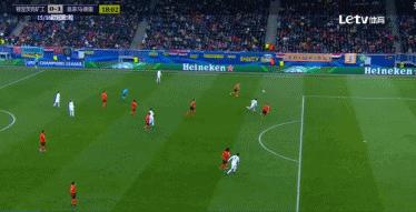 c罗生涯十大不可思议的进球,c罗的过人动作有多牛