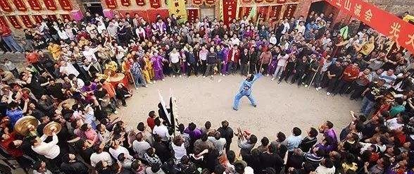 年年过年都会看到舞狮，但全套舞狮表演再也看不到，已失传了吗？