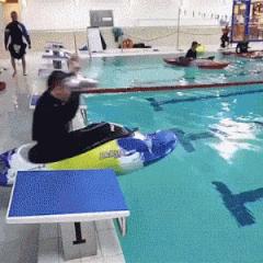 网上买的连衣裙到货了，店家连夜打电话跪求删除好评照片太尴尬了