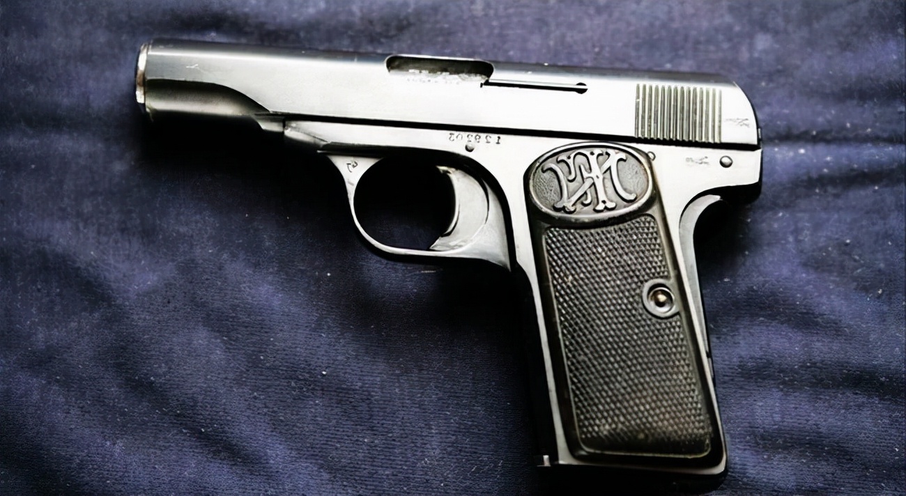 冷兵器夺命锁喉枪,历史传奇冲锋枪