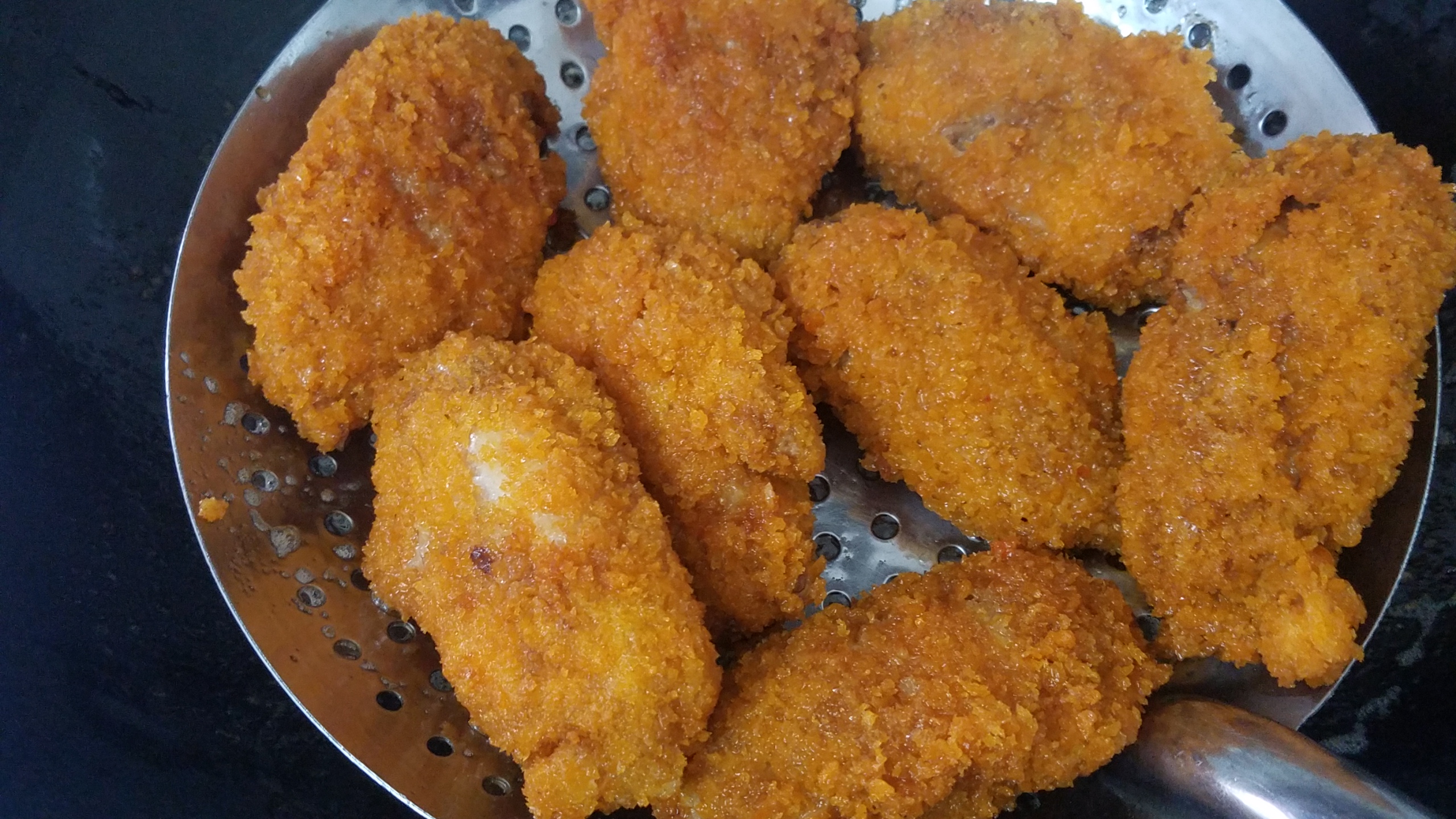 如何做卤香味瑞士鸡翅,辣盐鸡翅香味扑鼻而且做法也简单