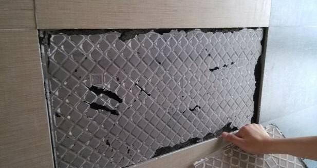 卫生间墙砖空鼓补救方法,卫生间墙面砖掉了一块怎么处理