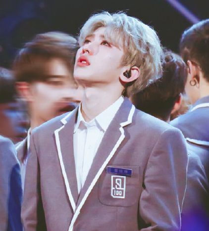 爱豆不经意造成的名场面暖心瞬间,爱豆那些让人心疼的瞬间蔡徐坤