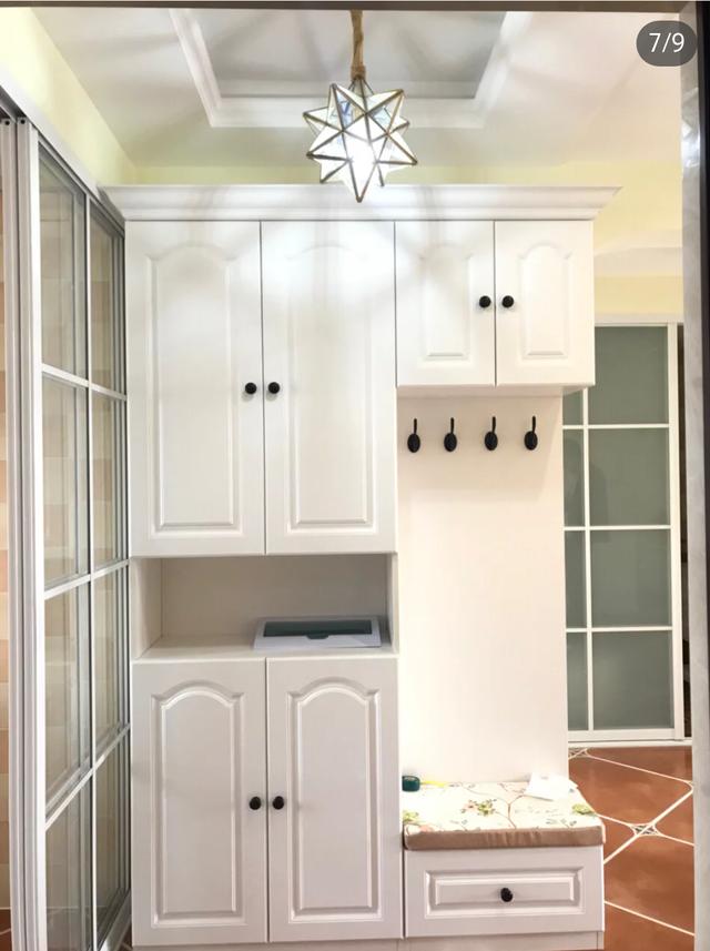 玄关鞋柜装修十大禁忌,鞋柜没做到顶上方的空间怎么利用