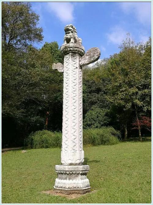 谭延闿墓,谭延闿墓用圆明园的石头