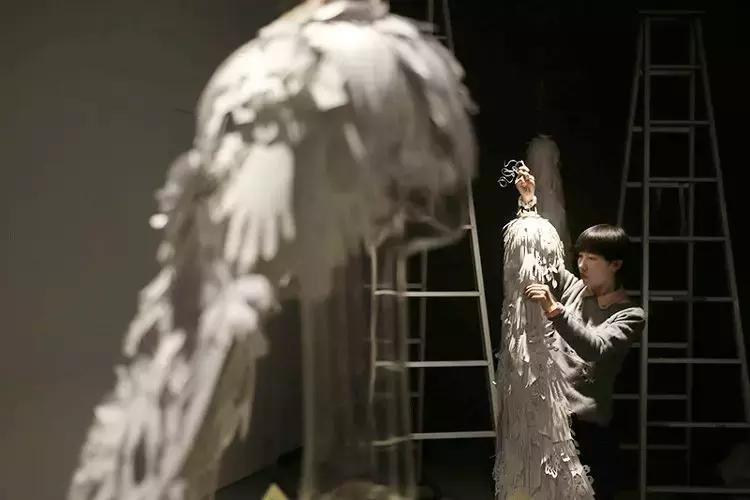 广州90后妹子用顶级纸艺解剖人体，看过的人惊艳到灵魂出窍