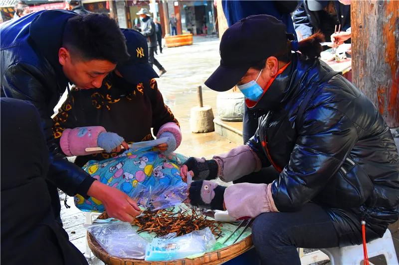 逆势上扬,逆势回升北上资金再次杀回创业板