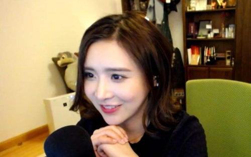 斗鱼陈一发现在干什么呢,斗鱼一姐陈一发现在怎么样了