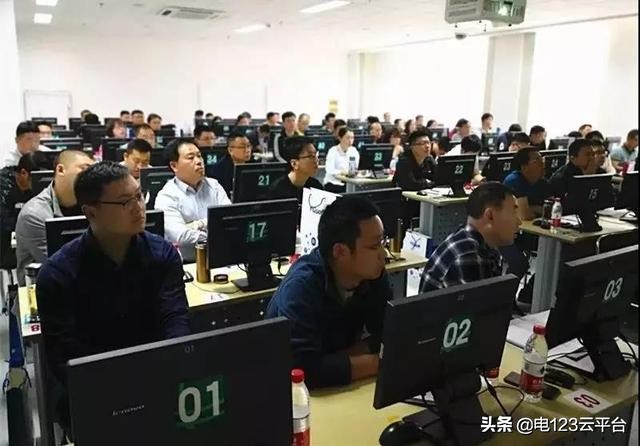 鐢靛姏鐜拌揣浜ゆ槗妯℃嫙浠跨湡骞冲彴鏁欏,鐢靛姏鐜拌揣浜ゆ槗妯℃嫙浠跨湡骞冲彴