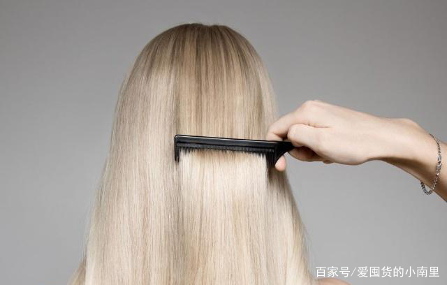 头发冬天干燥头皮屑多怎么办,冬季头发干燥头皮屑多怎么根除