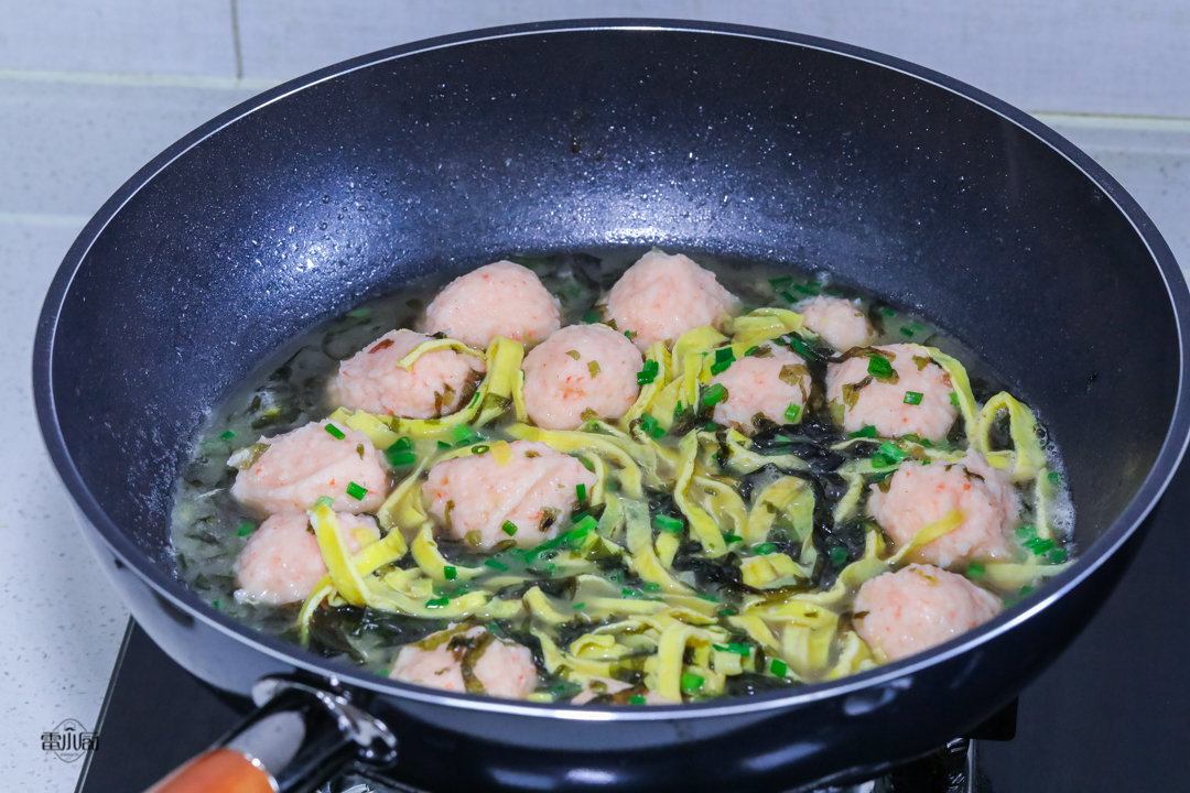 春天宝宝养胃肉丸子汤,秋季要给孩子多吃这个丸子汤