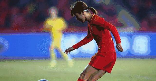 铿锵玫瑰美丽绽放女足夺冠,铿锵玫瑰姑娘