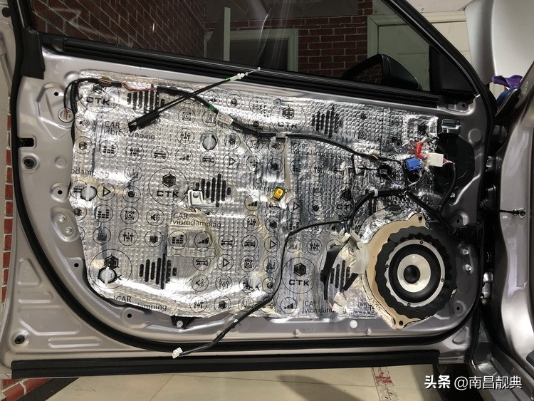 必伟汽车音响喇叭好不好,试听下南昌靓典改装后的丰田亚洲龙