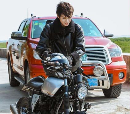 小橘还没来，王子异抢先做客《野生厨房》，冷幽默迷死人