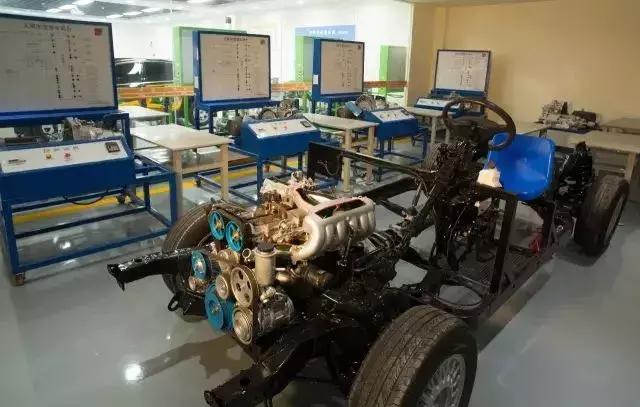 国内最大的新能源汽车实训设备,汽车实训基地