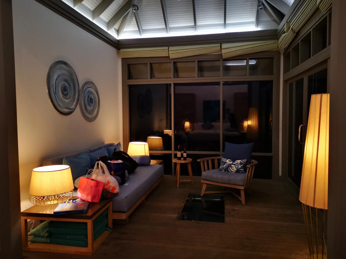 马尔代夫莉莉岛攻略,马尔代夫玛娜法鲁岛几星