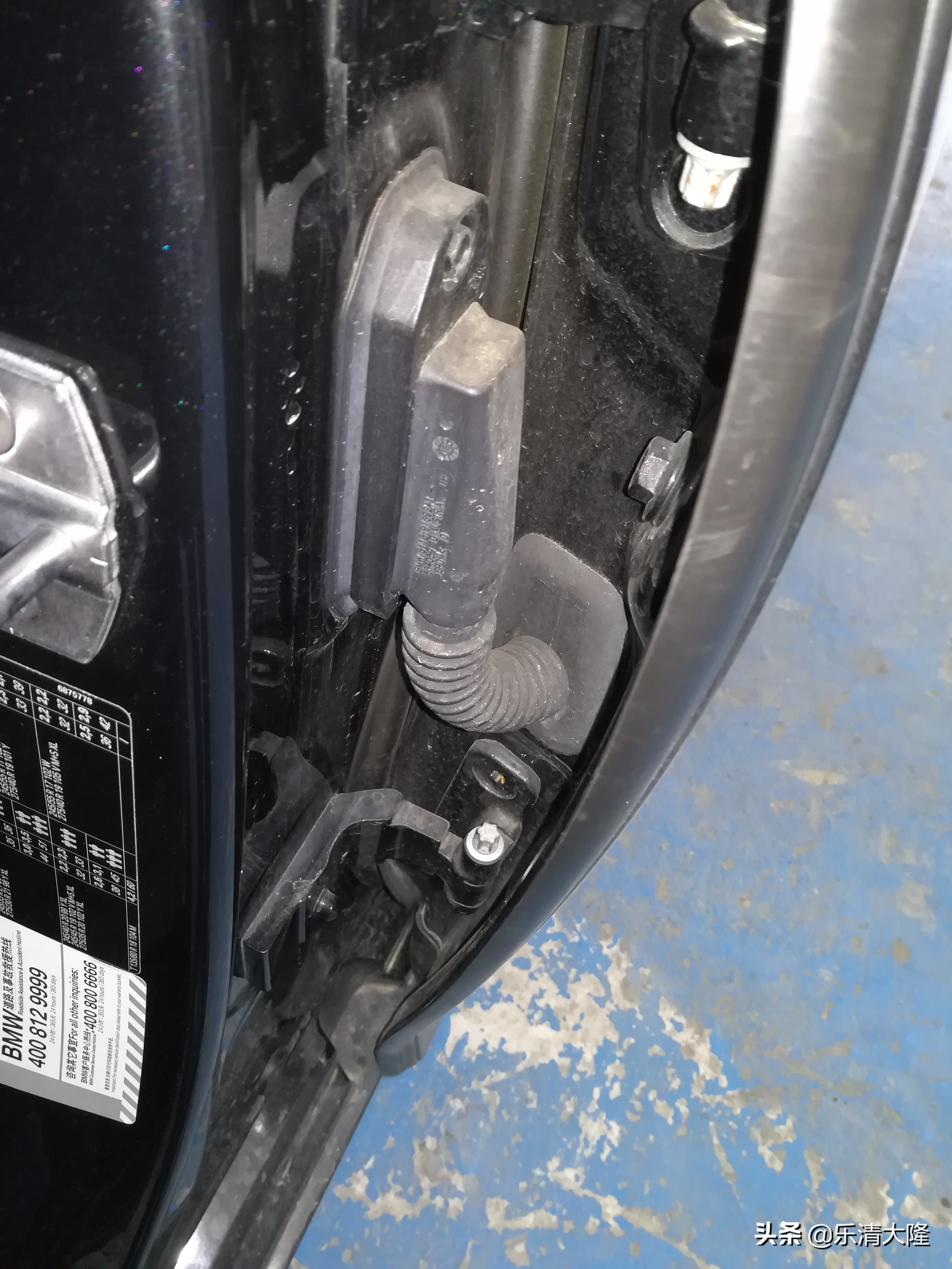 广州宝马7系内饰清洗,宝马7系发动机舱清洗