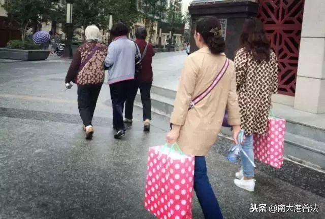 揭秘保健品欺骗老年人骗局,保健品骗局老年人上当