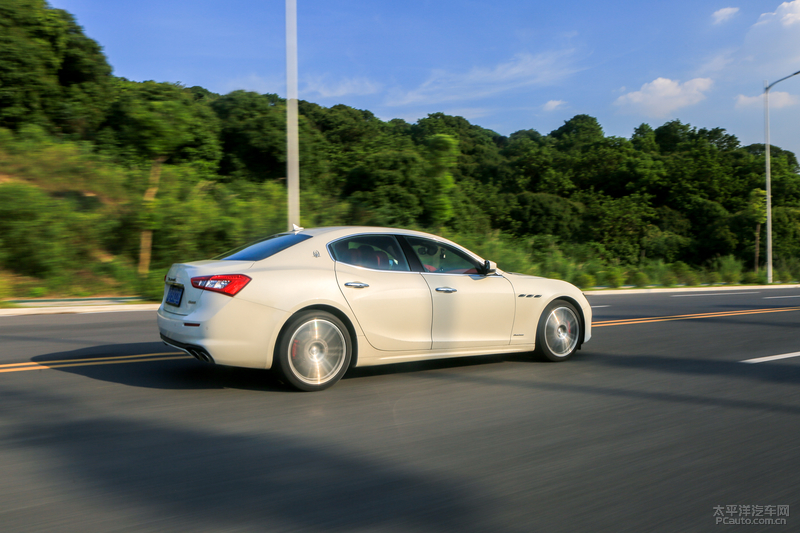 玛莎拉蒂ghibli和s350,玛莎拉蒂ghibli测试评价