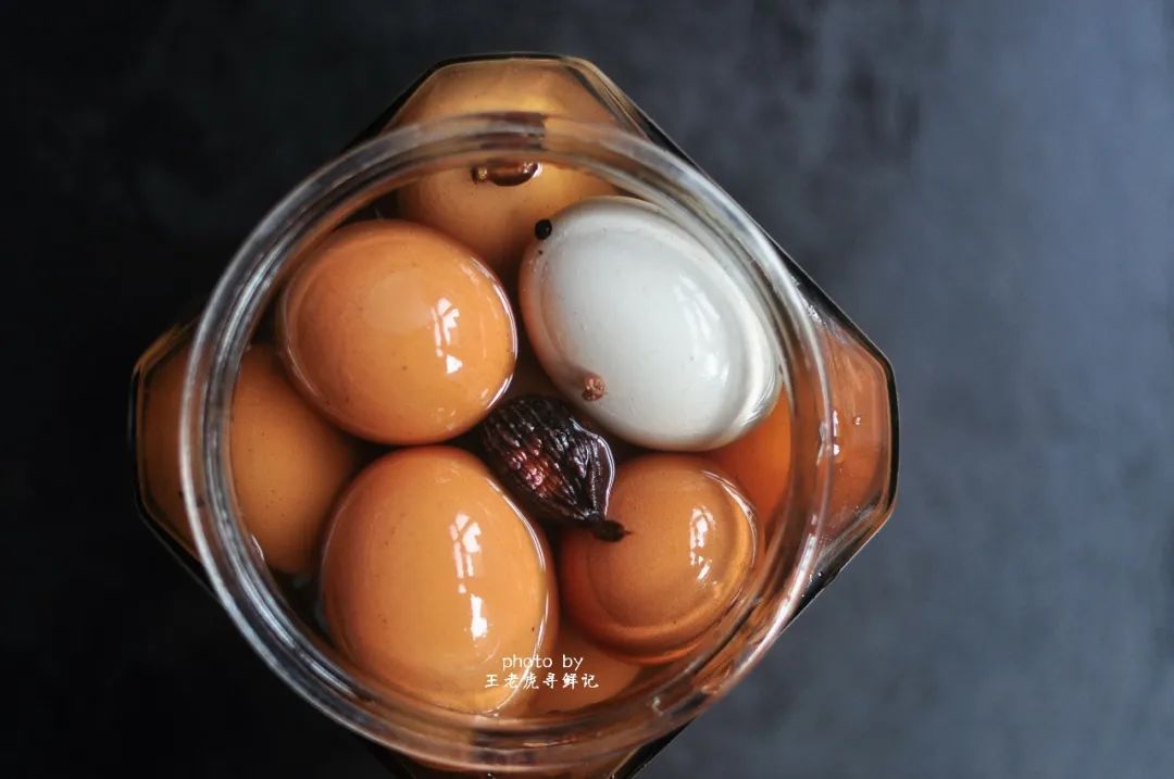 教你腌咸鸡蛋个个出油起沙,教你在家腌咸鸡蛋