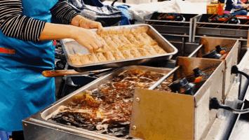 没事千万别去八市！厦门90后姑娘冒雨带着两百块来这里，结果...