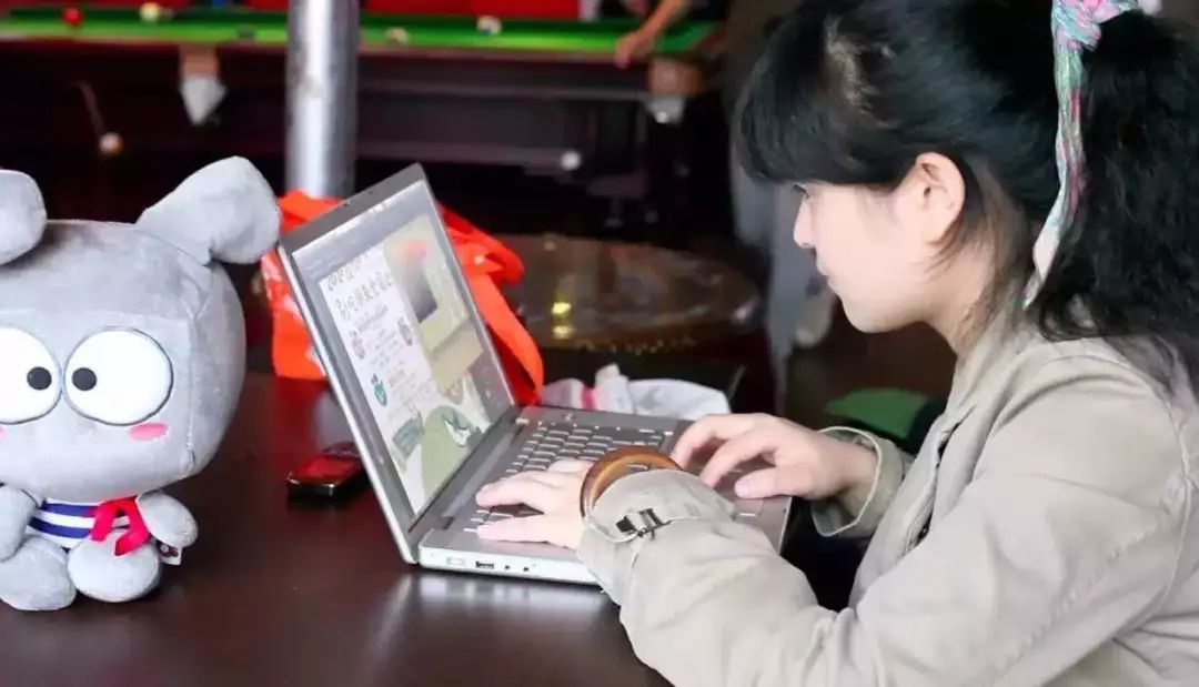 漫画家韩李李：为什么有的生命还在跟你说话，有的却变成了一道菜