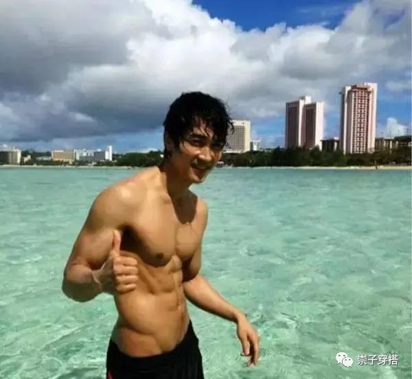 男士额头比较窄的怎么理发,额头窄适合理发吗男生