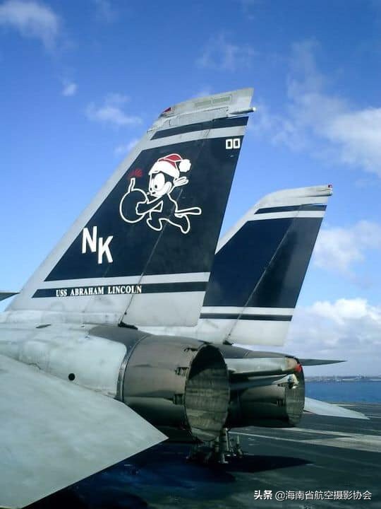 圣诞老人已出发，我们来数一数航空与圣诞文化碰撞出火花的二三事