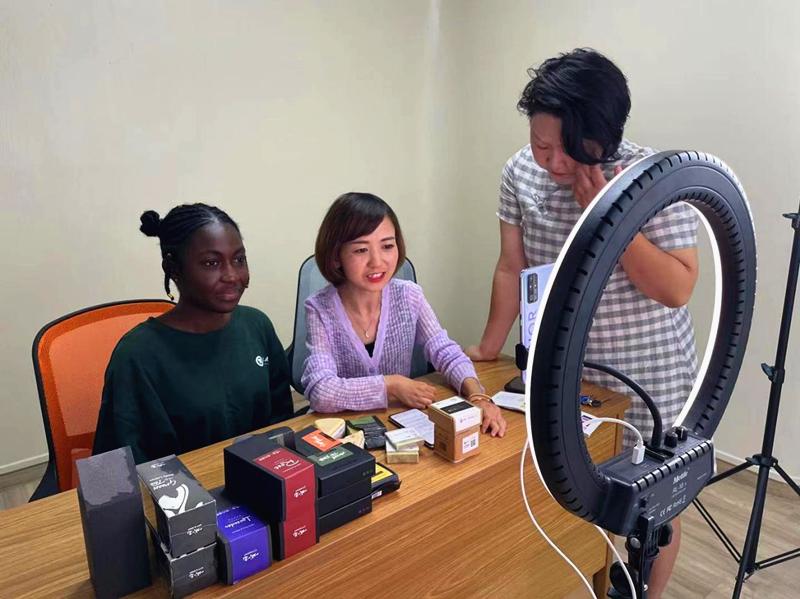 电商培训助力就业扶贫,直播培训助力就业扶贫