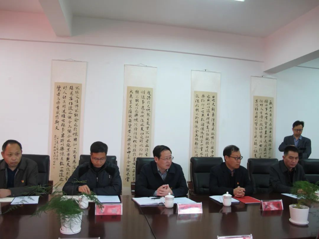 喜大普奔学校报道,喜大普奔公司