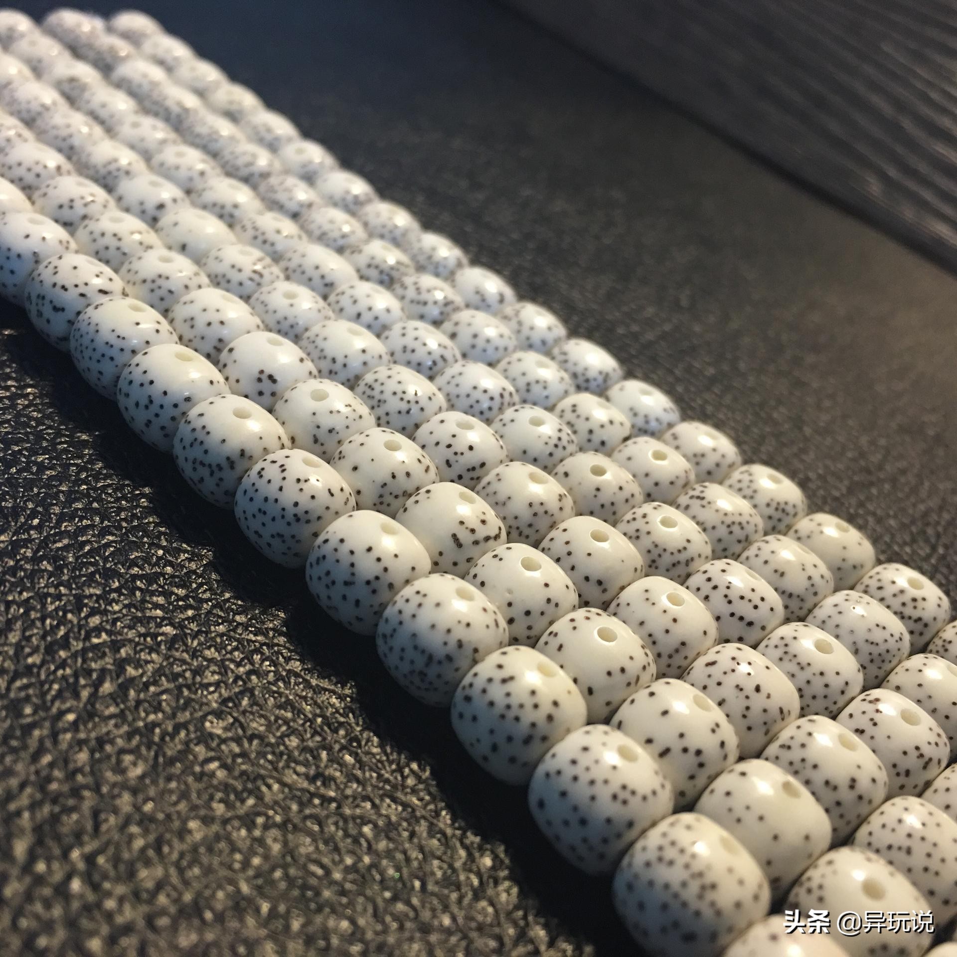 真假星月菩提怎么鉴别呢,星月菩提真假的区别图片