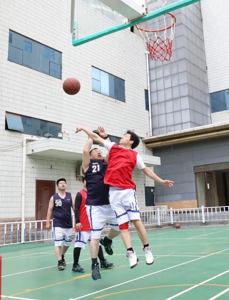 高燃时刻来袭，邯郸市交通运输局以特有方式庆祝五四青年节