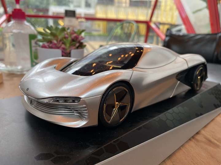 iphonese测评拆机,iphonese和iphone8对比外观