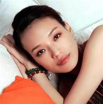 新手如何快速学会化妆,100个实用化妆小技巧化妆新手必看