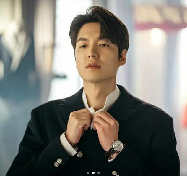 李敏镐同款发型,李敏镐发型如何烫卷头