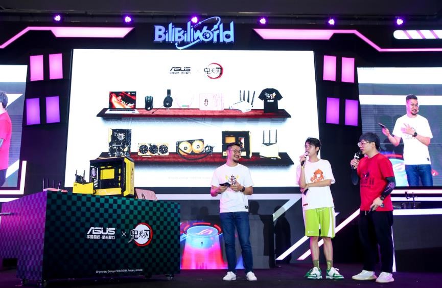 梦幻联动二次元狂欢ROG信仰星球空降BW2021