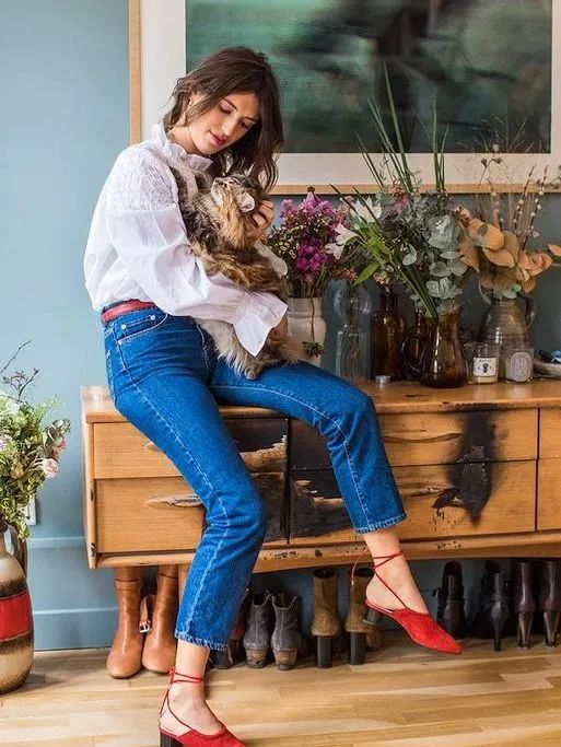 今年流行的衬衫带字母,今年流行衬衫长款花色