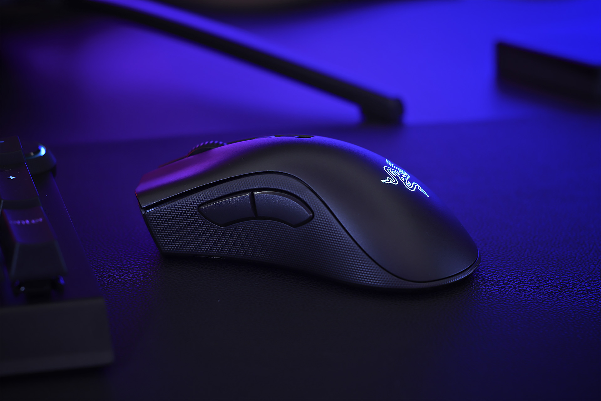 雷蛇无线机械键盘外设测评,雷蛇入耳式耳机游戏测评