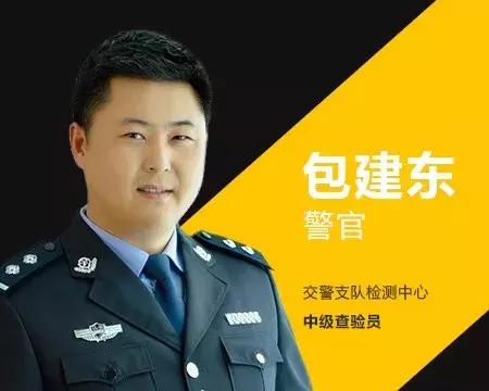 红灯旁边停车违停吗,红灯情况下右转车道被违停占道