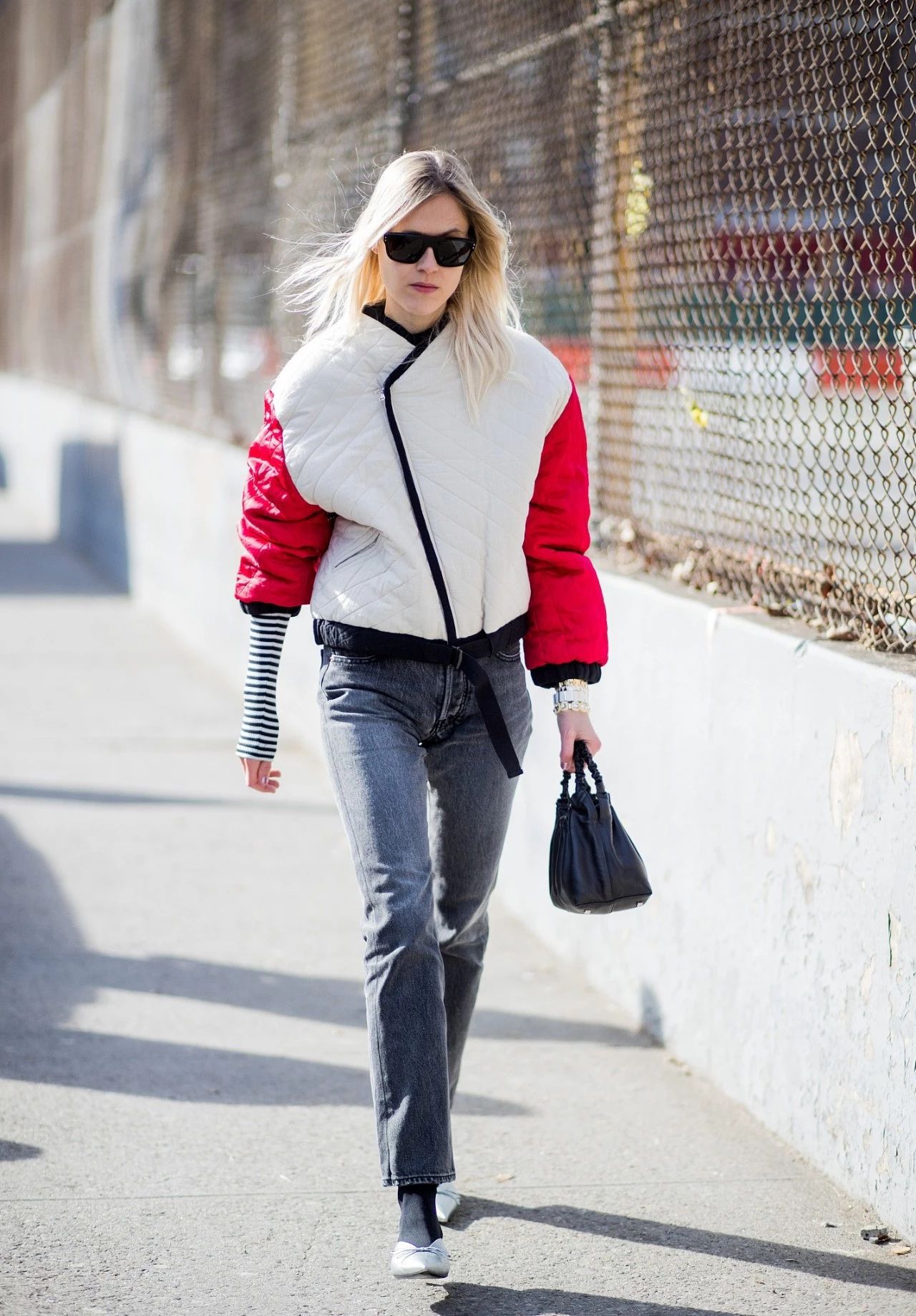 150斤面包服显瘦,面包服加直筒裤