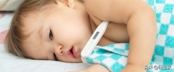 每次洗澡宝宝都要跟着怎么办,孩子每次洗澡起来都哭闹怎么回事