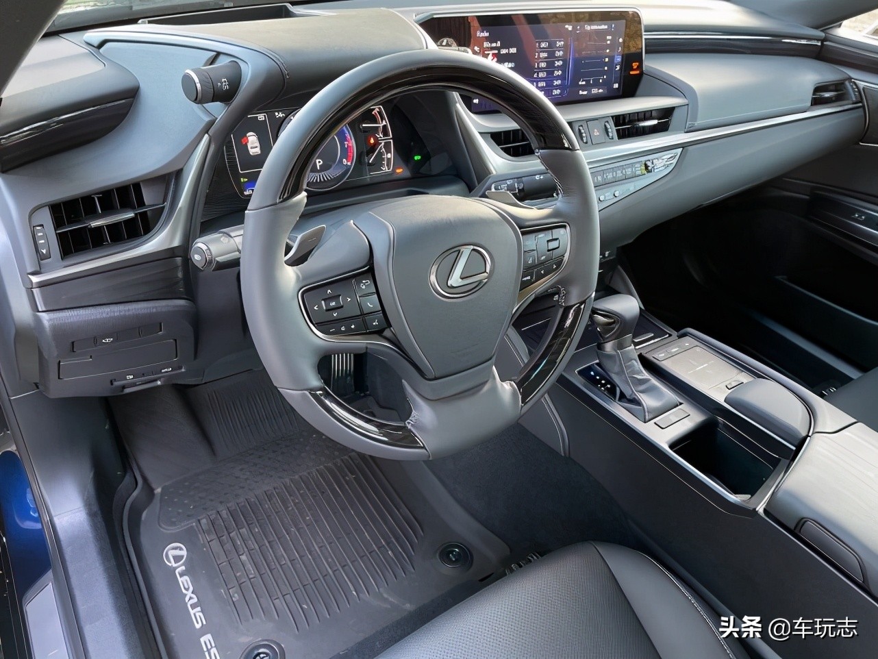 38号评测雷克萨斯es200,2023款雷克萨斯es250性能测试