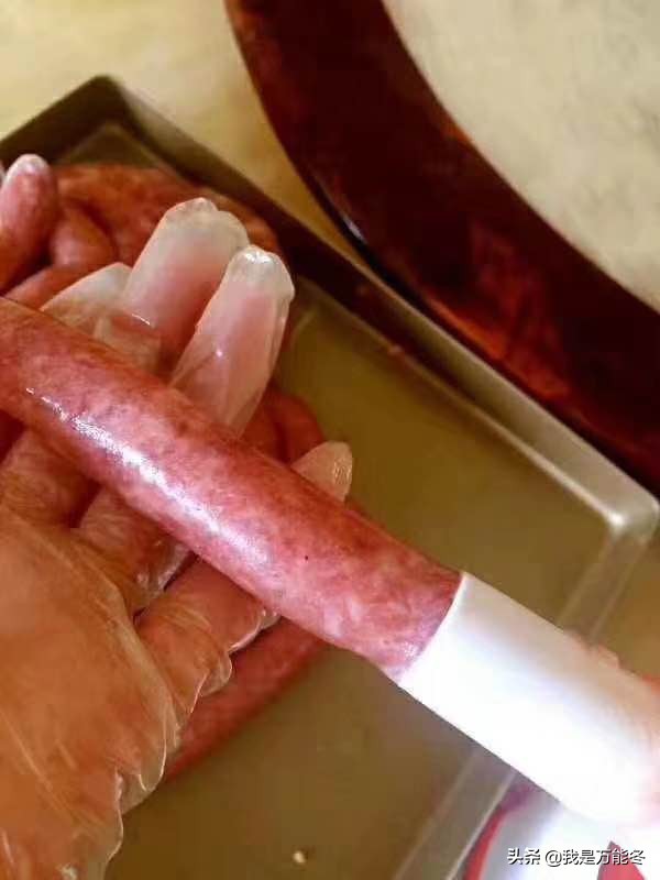 奶奶秘方腌香肠的做法,奶奶亲手制作的香肠